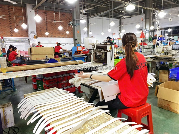 Phát triển dòng thắt lưng riêng với dịch vụ gia công theo mẫu