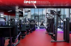 Trải nghiệm và lựa chọn chương trình tập yoga bay phù hợp tại up gym