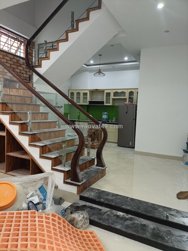 # gần mt lê lai, vài bước ra trái bắp, 48m2, 3 tầng, 4.x tỷ