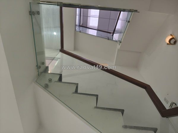 ♣ k408 hoàng diệu, 50.1m2, 3 tầng 3pn rộng wc trong, sân thượng trước sau rộng,