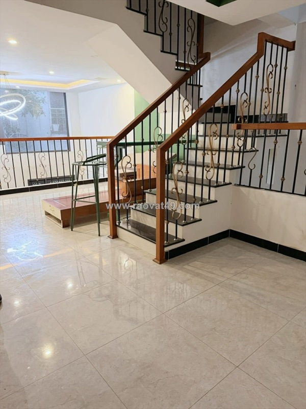 # kiệt 4m thẳng tắp thấy mt hoàng diệu, 60m2, 3.5 tầng cứng đẹp,5.x tỷ