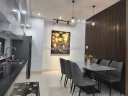 ♥ lô góc sát ô tô đậu, gần nguyễn hoàng, 55m2, 3 mê mới tinh, 3pn khép kín.