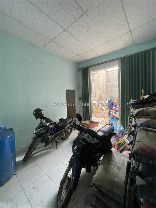 # nhà lô góc kiệt rộng gần mt điện biên phủ, 33m2, c4 cũ, 2.7 tỷ