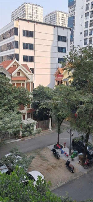 Bán biệt thự  nguyễn huy tưởng 170mx4t, mt8m - chỉ có  căn- bảo vệ ngày đêm