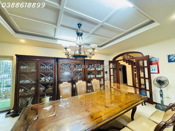 Bán bt lô góc 2 mặt đường to phố dịch vọng hậu 236m x4t, mt 15m - đẳng cấp giới