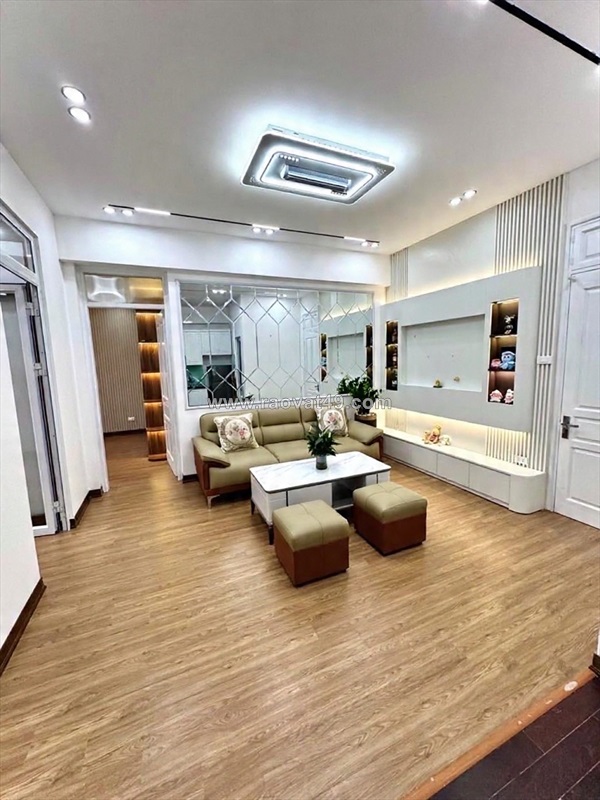 Bán căn hộ mặt phố vũ phạm hàm dt 57m giá 5,75 tỷ lô góc