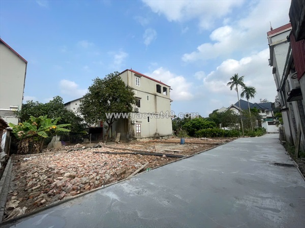 Bán đất 82m² thụy hương  phú cường mặt tiền rộng giá chỉ hơn 2 tỷ