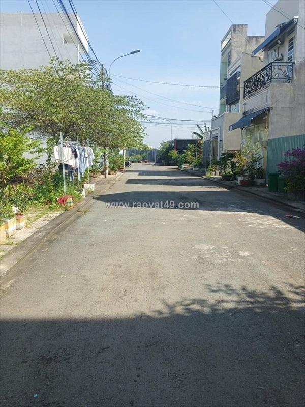Bán đất 82m2 kdc centana long trường – đường 9m có vỉa hè – giá 5.5 tỷ
