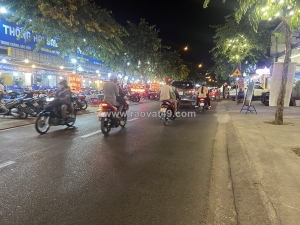 Bán đất mặt tiền 10x20m giá  tỷ đường song hành