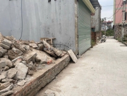 Bán gấp 100m đất đẹp tổ 9, quang minh, mê linh. đất vuông vắn, mặt tiền rộng.