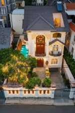 Bán gấp căn biệt thự số  8 đường số 42- kế xuân thuỷ- quốc hương. thảo điền q2