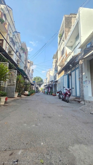 Bán gấp chdv liên khu 4-5 gần chợ bình thành 104m2 -4 tầng -hẻm 7m -giá 7 tỷ 450