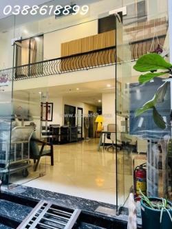 Bán ks kim mã -  tt ba đình - dt 205mx9t, mt8m - cho thuê hơn 2 tỷ/năm