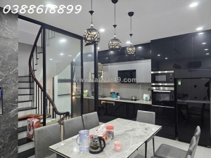 Bán mp hoàng văn thái 75mx3t, mt 3,5m - kinh doanh