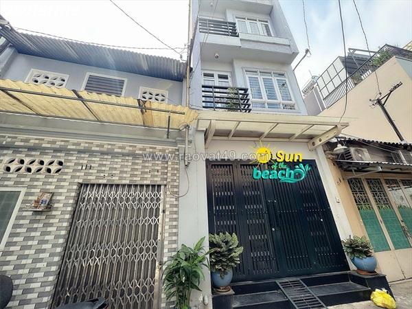 Bán nhà 2 tầng mặt tiền đ. phan tôn, quận 1  - dt 4m*15m - duy nhất nhà bán - *