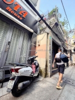 Bán nhà 2 tầng - mặt tiền hẻm kinh doanh đ.bùi viện, phạm ngũ lão, quận 1 - dt