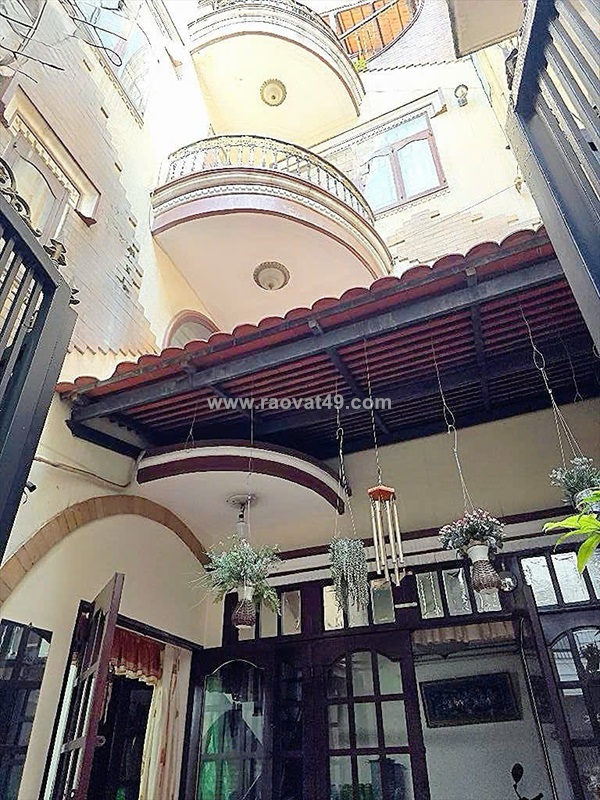 Bán nhà 4 tầng phong cách biệt thự kiến trúc pháp - hxh đ.lê văn sỹ, quận 3 -