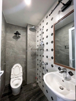 Bán nhà chính chủ - hoàng hoa thám - hxh - bình thạnh - 6 tầng btct - 5pn lớn -