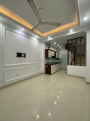 Bán nhà dân xây bát khối – long biên - 34m²  5 tầng  ở ngay  giá tốt - 6.5 tỷ