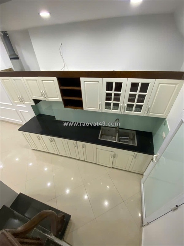 Bán nhà dân xây bát khối – long biên - 34m²  5 tầng  ở ngay  giá tốt - 6.5 tỷ