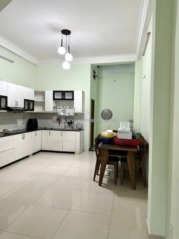 Bán nhà đường  475, phước long b, q9, thủ đúac, tp hcm. dt 195m2, cấp 4,  8pn.