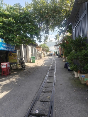 Bán nhà gần cao đẳng công thương quận 9 - 3 tầng hoàn công - sẵn dòng tiền 12