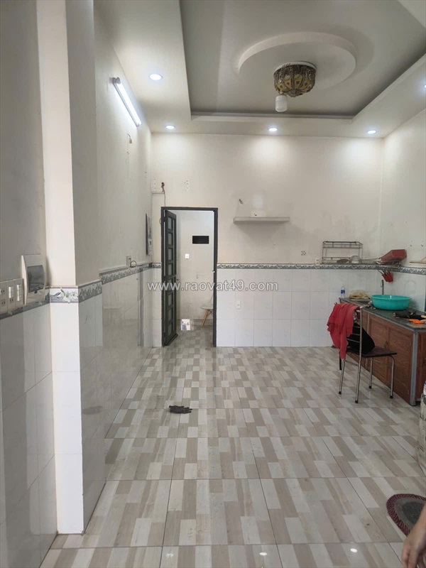 Bán nhà gần cao đẳng công thương quận 9 - 3 tầng hoàn công - sẵn dòng tiền 12