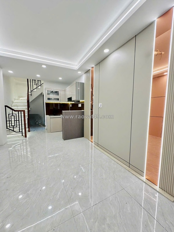Bán nhà khu vip q4 tiện ở kinh doanh mới xây hoàn công 
có 5 tỷ