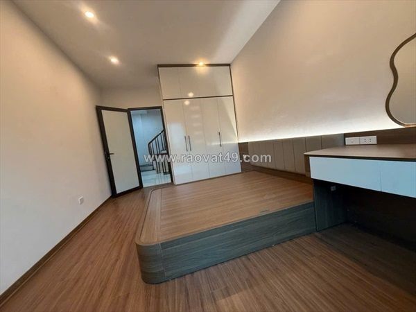 Bán nhà liên mạc 5 tầng xây mới ô tô ngõ nông – giáp thượng cát – bắc từ liêm –