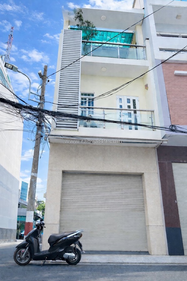 Bán nhà luỹ bán bích khu cao tầng, đường 10m, lô góc 60m² 0 lg 4 tầng, sẵn dòng