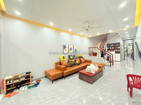 Bán nhà mặt đường đoàn kết - quán nam, 100m 4 tầng, giá 8 tỉ , vị trí đẹp