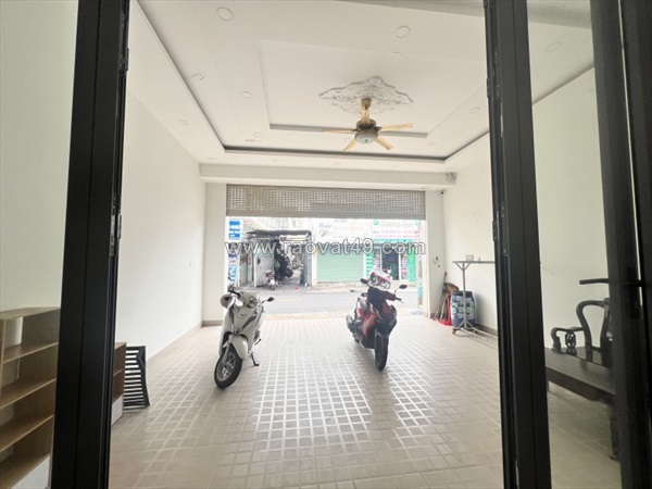 Bán nhà mặt phố đường số 4, phường linh xuân, tp hcm. dt 140m2, 3 tầng, giá