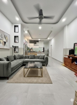 **bán nhà mặt tiền đông hồ, p10, tân bình (4*15); 4 tầng hơn 10 tỷ