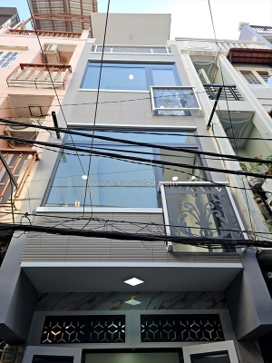 Bán nhà mặt tiền q4 khánh hội trung tâm 

ngang 3 dài 7 đúc 5 tấm mới

diện