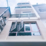 Bán nhà ngay sát mặt tiền hoàng diệu  nhà mới 5 tấm 
trung tâm q4 có 6 tỷ