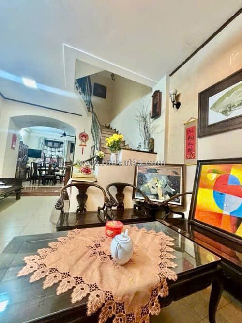 Bán nhà ngõ 9 hoàng hoa thám 76m 4 tầng vỉa hè ô tô tránh kd tốt giá 33.8 tỷ