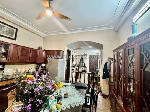 Bán nhà ngõ 9 hoàng hoa thám 76m 4 tầng vỉa hè ô tô tránh kd tốt giá 33.8 tỷ