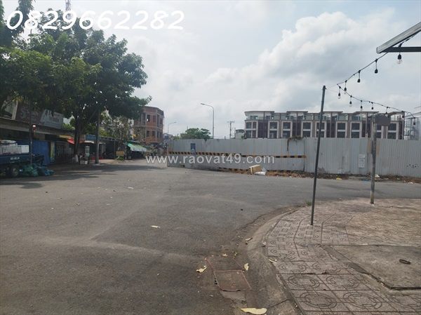 Bán nhà phố 3 tầng lẩu ngay khu vincom sa đéc