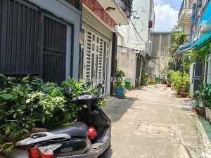 Bán nhà quận 9 sát ga metro - hẻm 5m ô tô - sổ vuông đẹp - 4.8 tỷ - lh: