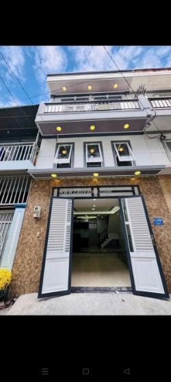 Bán nhà thạnh lộc 47 quận 12 chỉ 4,6 tỷ tới 51m2, 3 tầng, hẻm xe hơi né, tiện