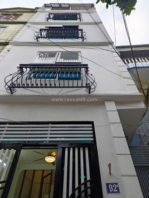 Bán nhà trương định cách cầu sét trương định 1,5 km.