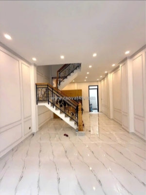 Bán nhà vị trí đẹp hẻm / bùi minh trực p5q8 cách mặt tiền vài bước chân