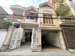 Bán nhà vĩnh niệm - 121m 2.5 tầng - mặt tiền 7m - ngõ 5m - giá 9.8 tỉ - gần chợ