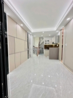 Bán nhà xây mới 4 tầng sát mặt tiền hoàng diệu q4 có 5 đ