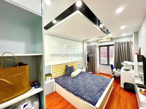 Bán nhà xuân đỉnh 35m 5 tầng 10,5 tỷ