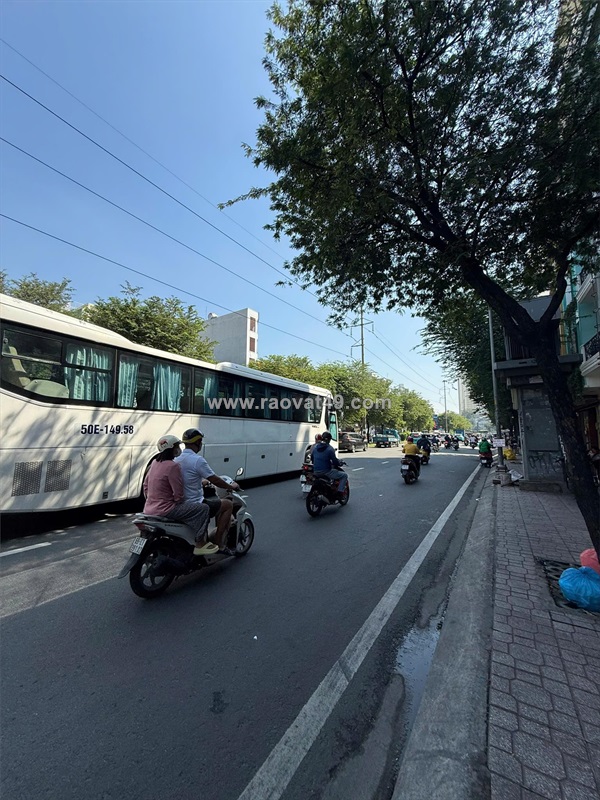 Bán nhanh giá về 37 tỷ-vị trí-đơn vị thuê thương hiệu - siêu phẩm mặt tiền hồng