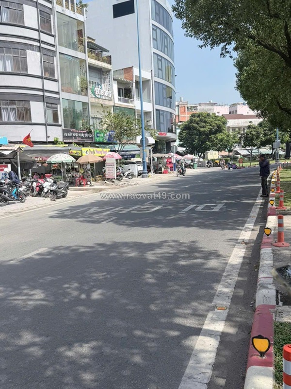 Bán nhanh_ mặt tiềnvip đại lộ võ văn kiệt quận 5-5tầng 100m2-nở hậu nhỉnh 24tỷ