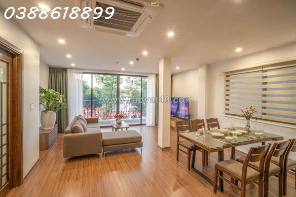 Bán toà nhà mặt hồ tây 130mx8t, mt6m - lô góc - thang máy - cho tây thuê dòng