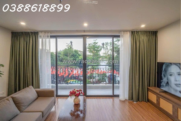 Bán toà nhà mặt hồ tây 130mx8t, mt6m - lô góc - thang máy - cho tây thuê dòng