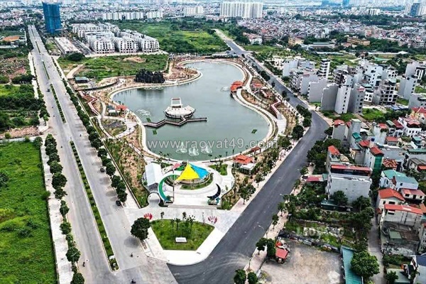 Biệt thự sân vườn ngọc thuỵ, 200m x 4 tầng, mặt tiền 12.5m, 3 thoáng, ngõ